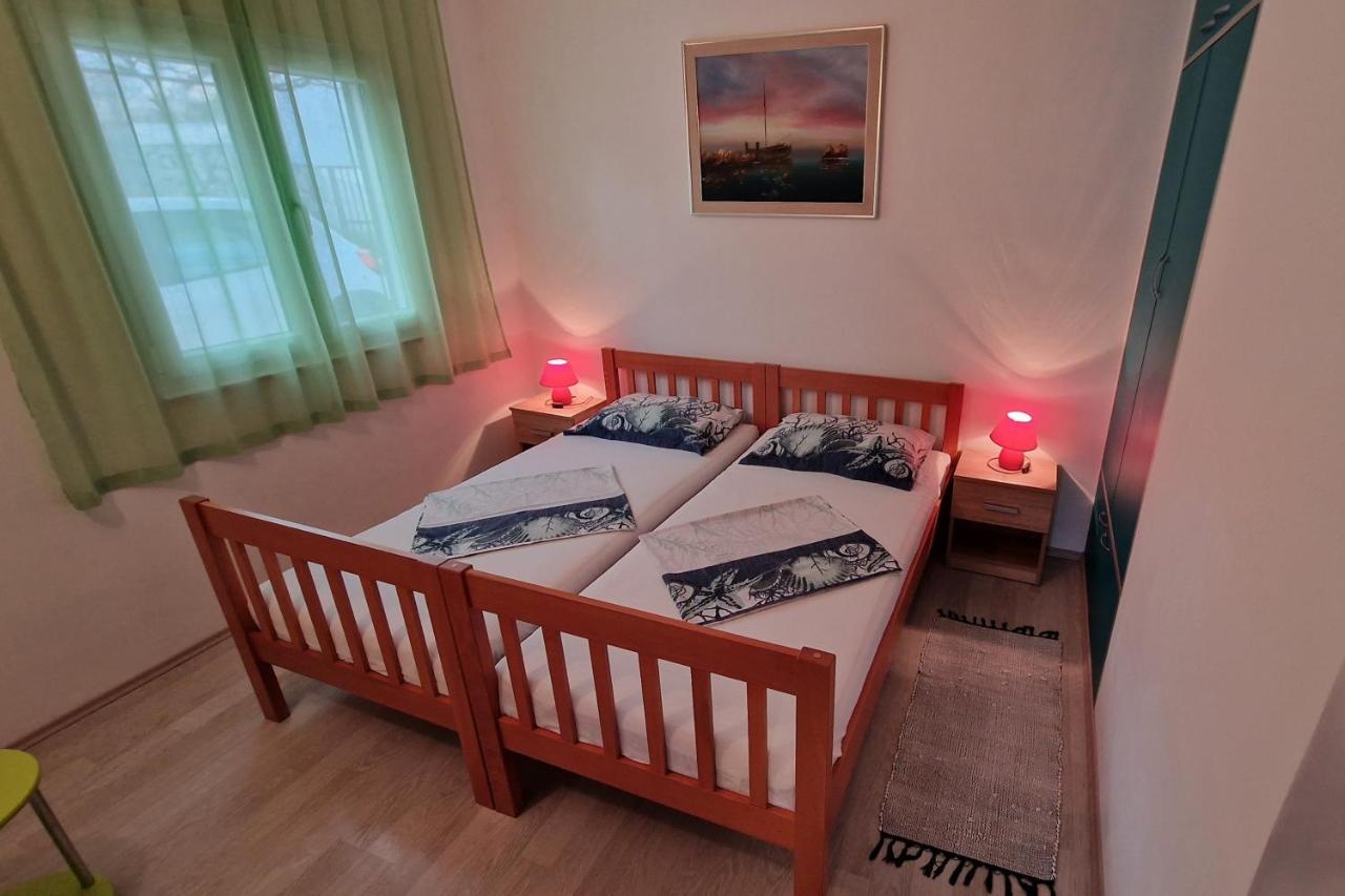 Apartments With A Parking Space Mavarstica, Ciovo - 12435 Trogir Exterior foto